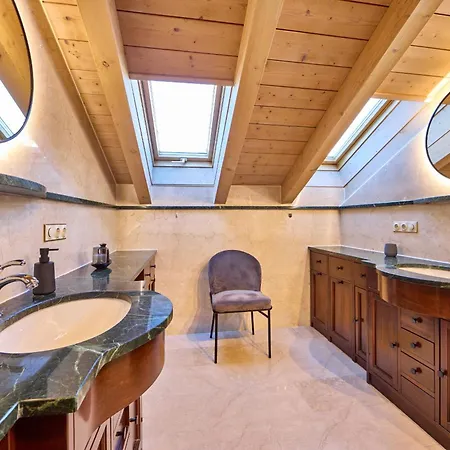 Alpine Luxus - Sauna, 3 Balkone & Bergblick גרמיש-פרטנקירכן